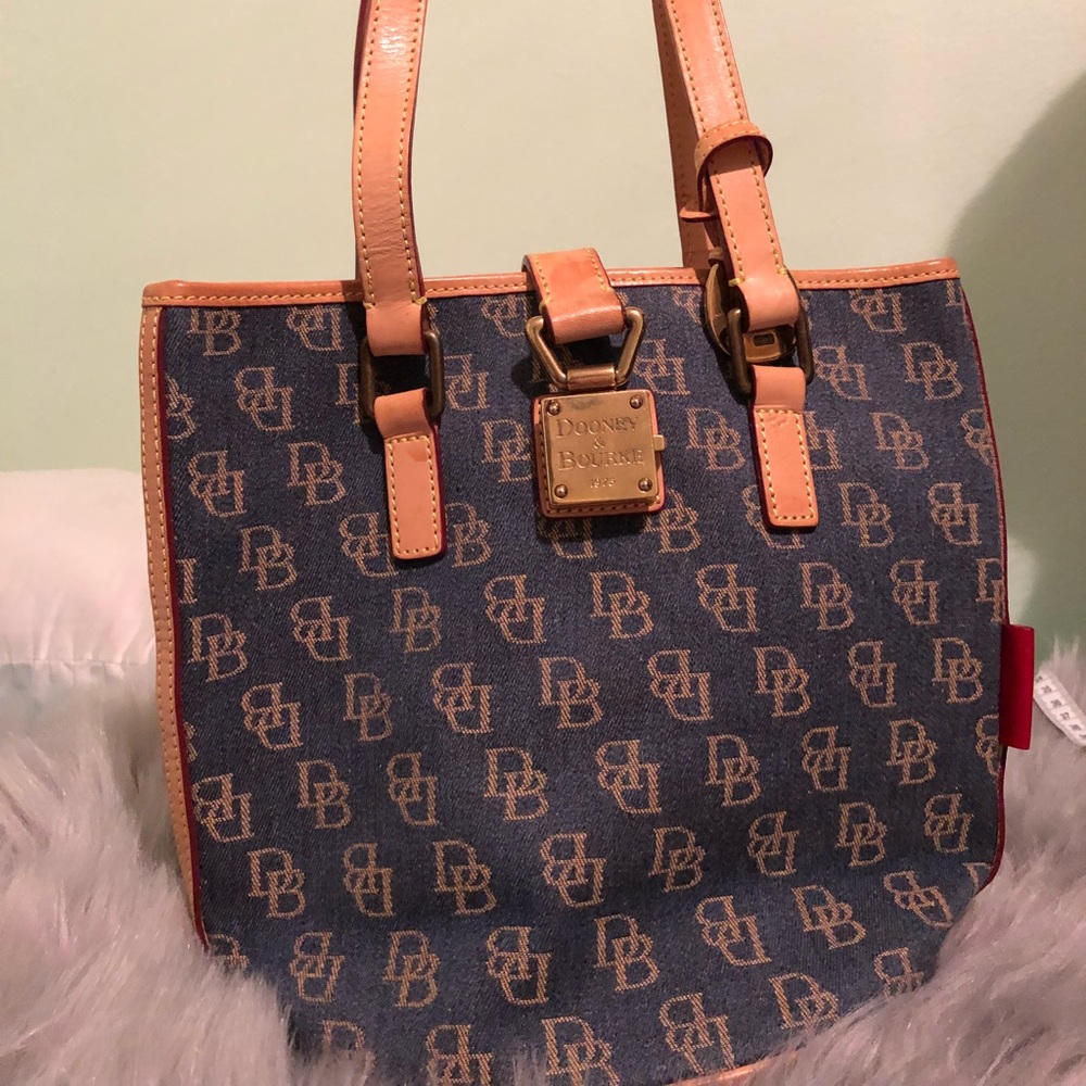 Dooney bourke jean bag